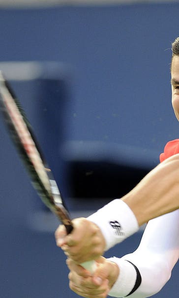 Raonic tops Sock; Djokovic, Murray advance into in Toronto